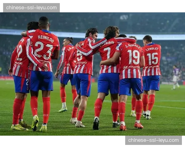 半场报道:马竞vs拜仁,客队控球率超7成但零射正,主队低位防守组织严密 半场报道:马竞vs拜仁,客队控球率超7成但零射正,主队低位防守组织严密